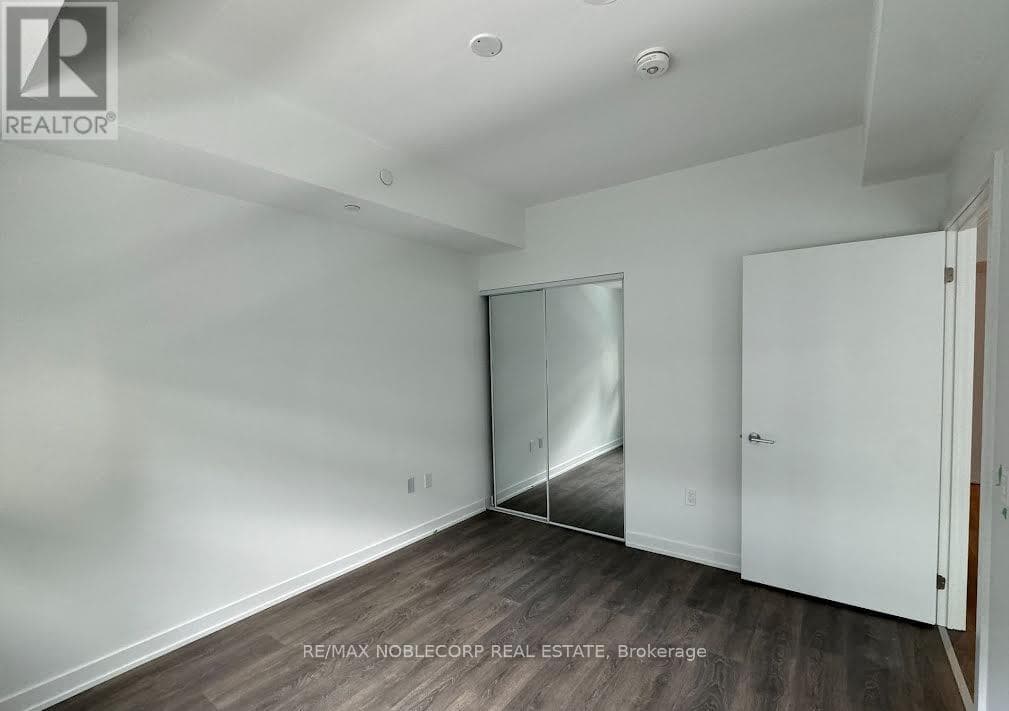 Single Family at 337 D- 1614 Charles Street, Whitby (Port Whitby), Ontario - Photo 5 - RE/MAX Garden City Realty