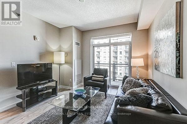 Single Family at 503- 2490 Old Bronte Road, Oakville (WM Westmount), Ontario - Photo 10 - RE/MAX Garden City Realty