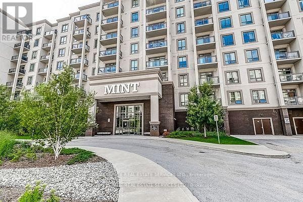 Single Family at 503- 2490 Old Bronte Road, Oakville (WM Westmount), Ontario - Photo 2 - RE/MAX Garden City Realty