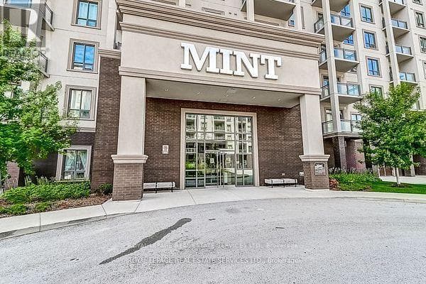 Single Family at 503- 2490 Old Bronte Road, Oakville (WM Westmount), Ontario - Photo 3 - RE/MAX Garden City Realty