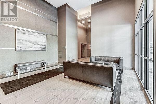 Single Family at 503- 2490 Old Bronte Road, Oakville (WM Westmount), Ontario - Photo 5 - RE/MAX Garden City Realty