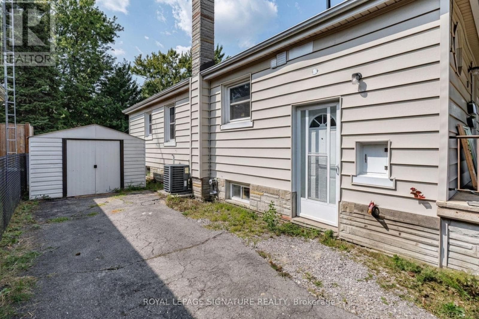 Single Family at Bsmt- 17 Prestwick Avenue, St. Catharines (Oakdale), Ontario - Photo 2 - RE/MAX Garden City Realty