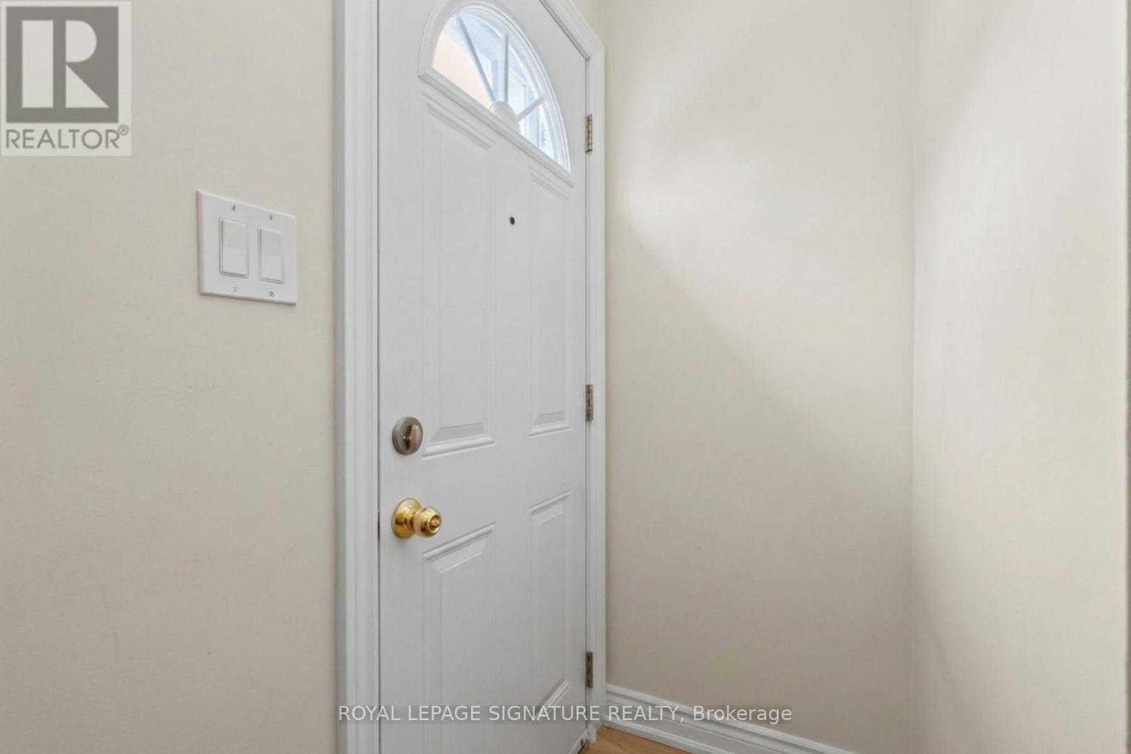 Single Family at Bsmt- 17 Prestwick Avenue, St. Catharines (Oakdale), Ontario - Photo 3 - RE/MAX Garden City Realty
