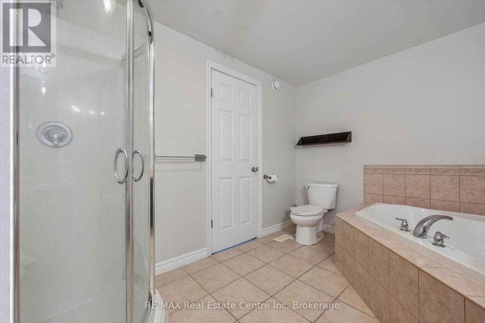 Single Family at 53 Washburn Drive, Guelph (Grange Road), Ontario - Photo 10 - RE/MAX Garden City Realty
