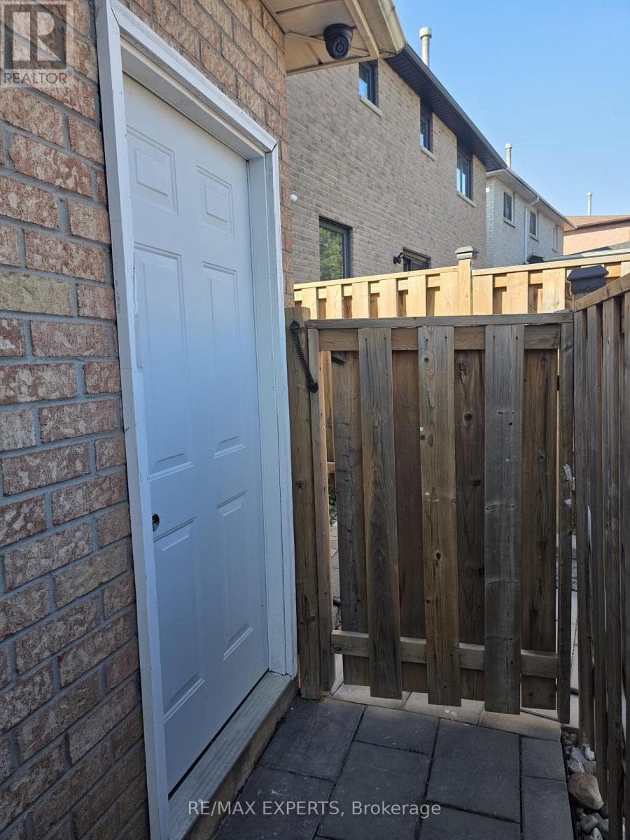 Single Family at Bsmt- 20 Deer Valley Drive, Caledon (Bolton West), Ontario - Photo 2 - RE/MAX Garden City Realty
