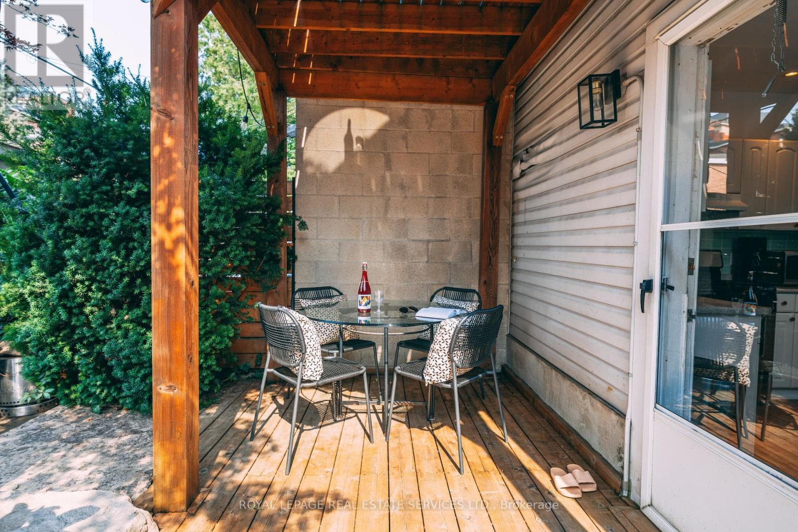Single Family at 8 Henderson Avenue, Toronto (Trinity-Bellwoods), Ontario - Photo 10 - RE/MAX Garden City Realty