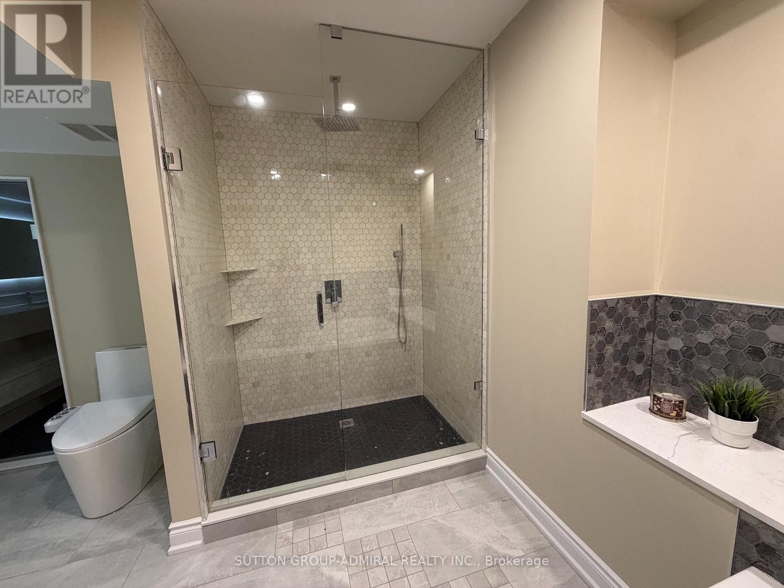 Single Family at 232 Frederick Curran Lane, Newmarket (Woodland Hill), Ontario - Photo 10 - RE/MAX Garden City Realty