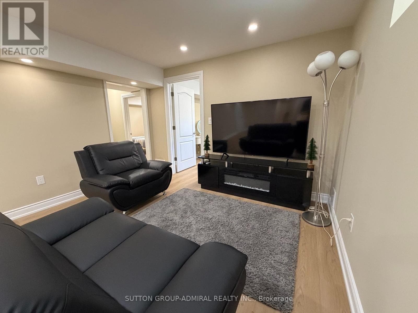 Single Family at 232 Frederick Curran Lane, Newmarket (Woodland Hill), Ontario - Photo 6 - RE/MAX Garden City Realty