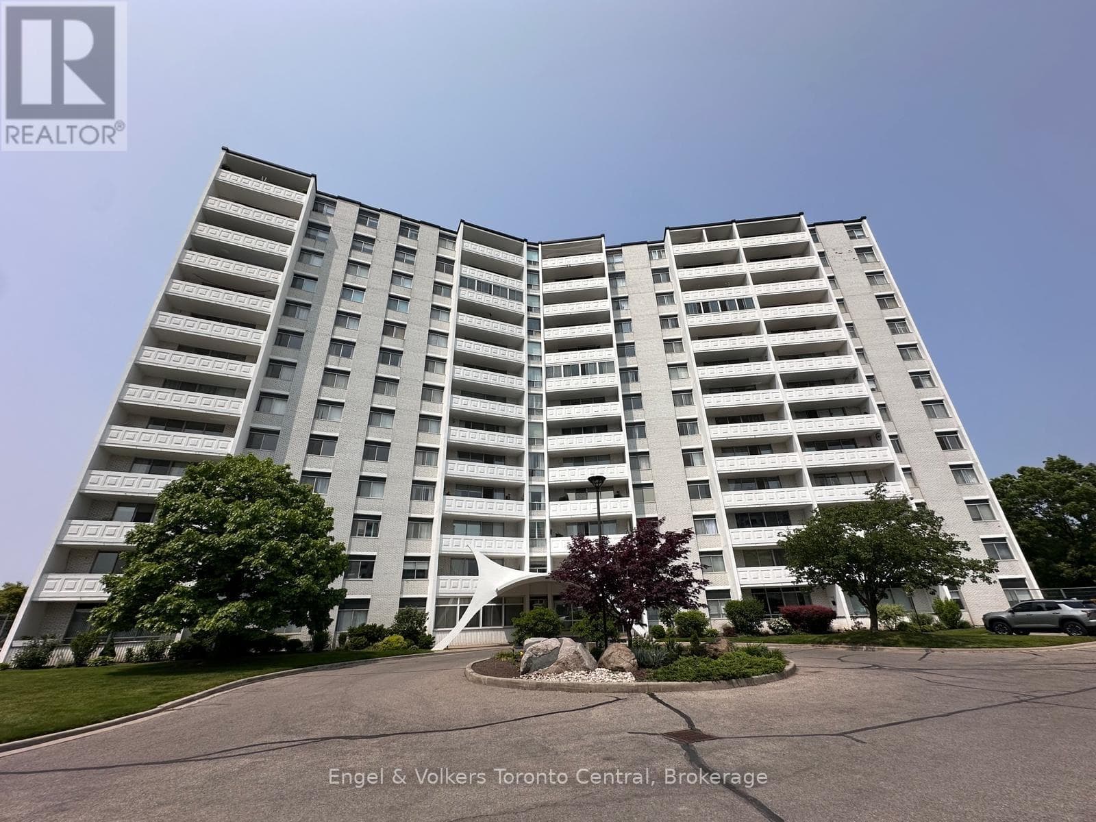 502- 15 Towering Heights Boulevard