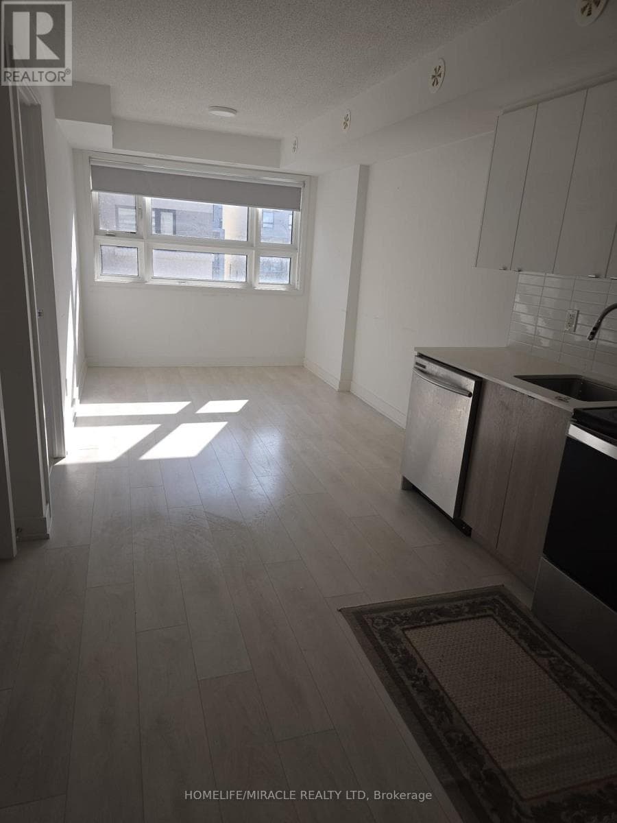 Single Family at 307- 1139 Cooke Boulevard, Burlington (LaSalle), Ontario - Photo 2 - RE/MAX Garden City Realty