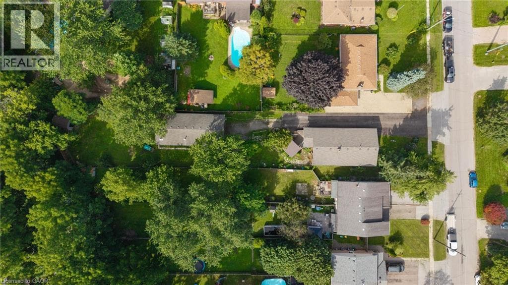 Single Family at 62 HURRICANE Road, Pelham, Ontario - Photo 2 - RE/MAX Garden City Realty