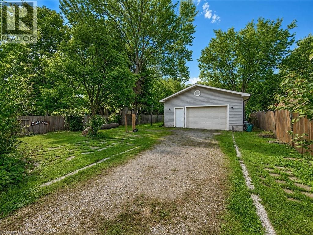 Single Family at 62 HURRICANE Road, Pelham, Ontario - Photo 7 - RE/MAX Garden City Realty