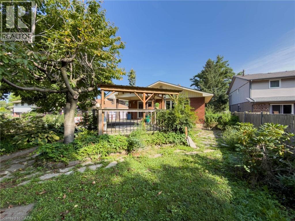 Single Family at 62 HURRICANE Road, Pelham, Ontario - Photo 8 - RE/MAX Garden City Realty