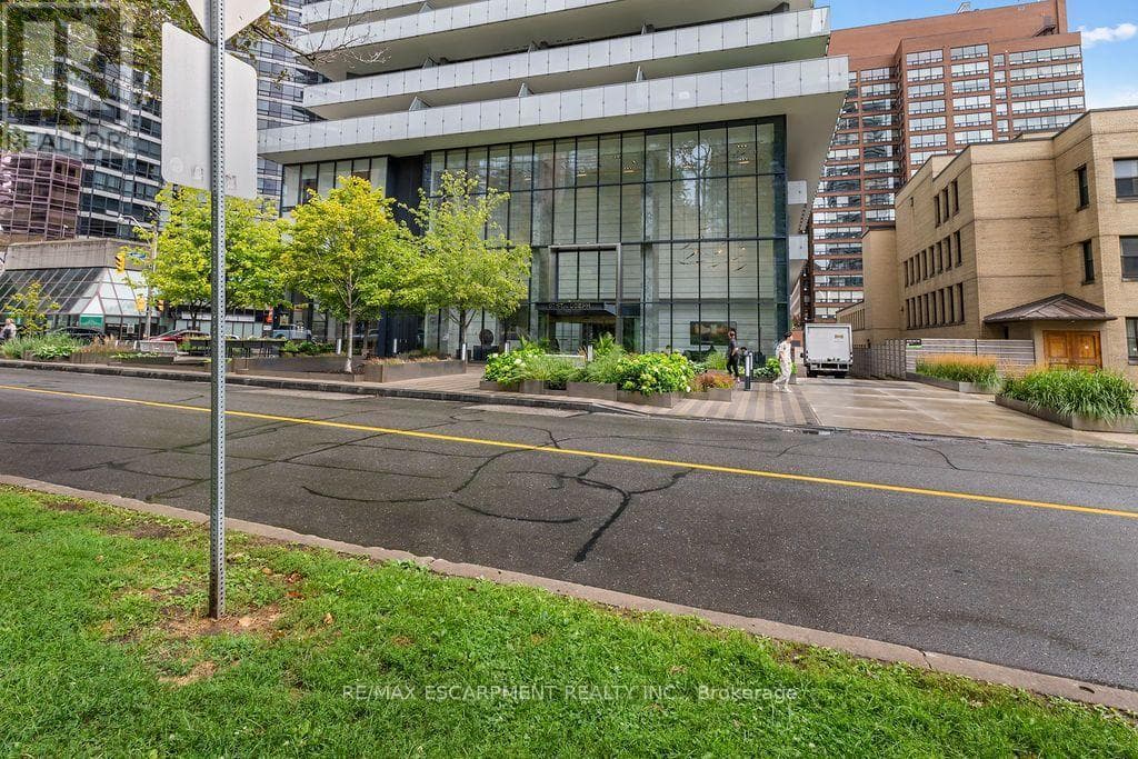 206- 57 St Joseph Street