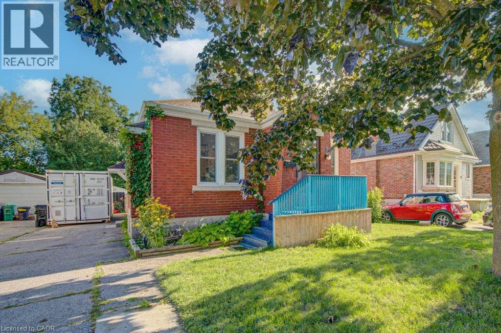 Single Family at 97 FRANCIS Street, Cambridge, Ontario - Photo 5 - RE/MAX Garden City Realty