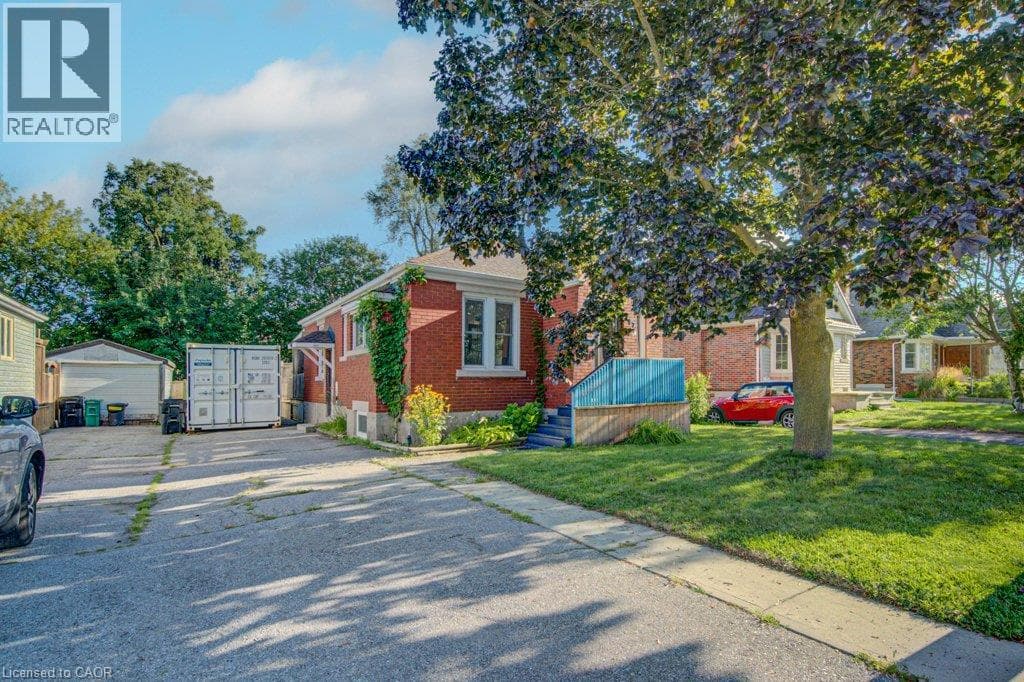 Single Family at 97 FRANCIS Street, Cambridge, Ontario - Photo 4 - RE/MAX Garden City Realty