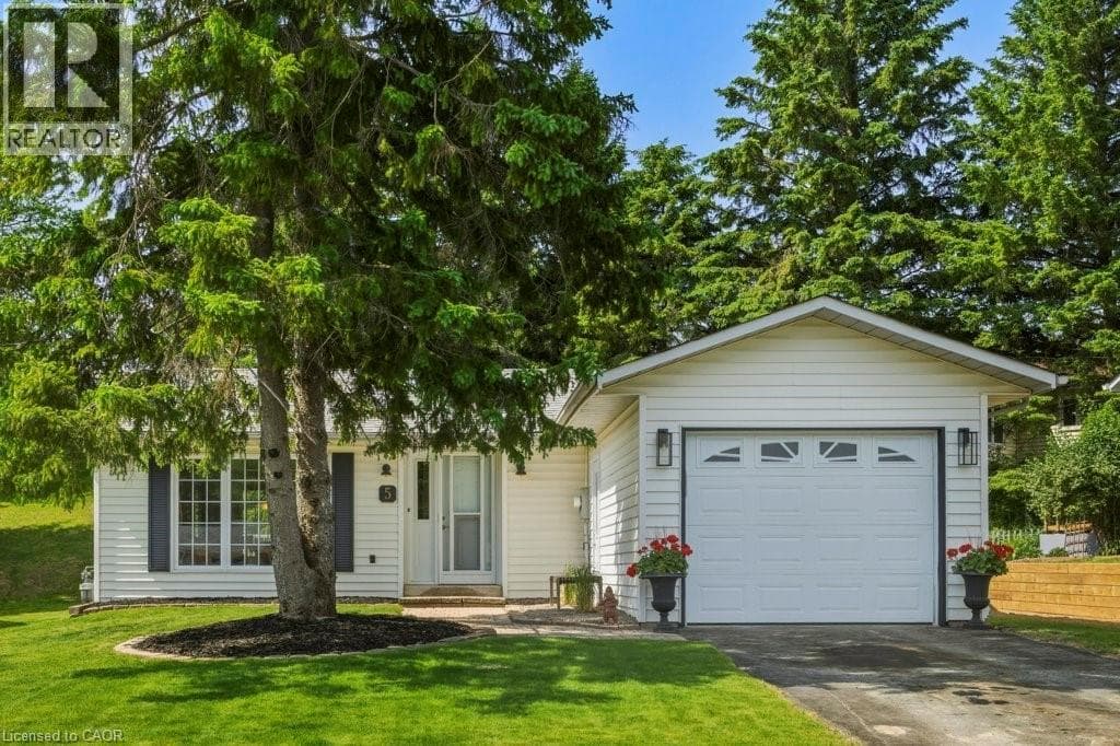 5 CEDAR Court