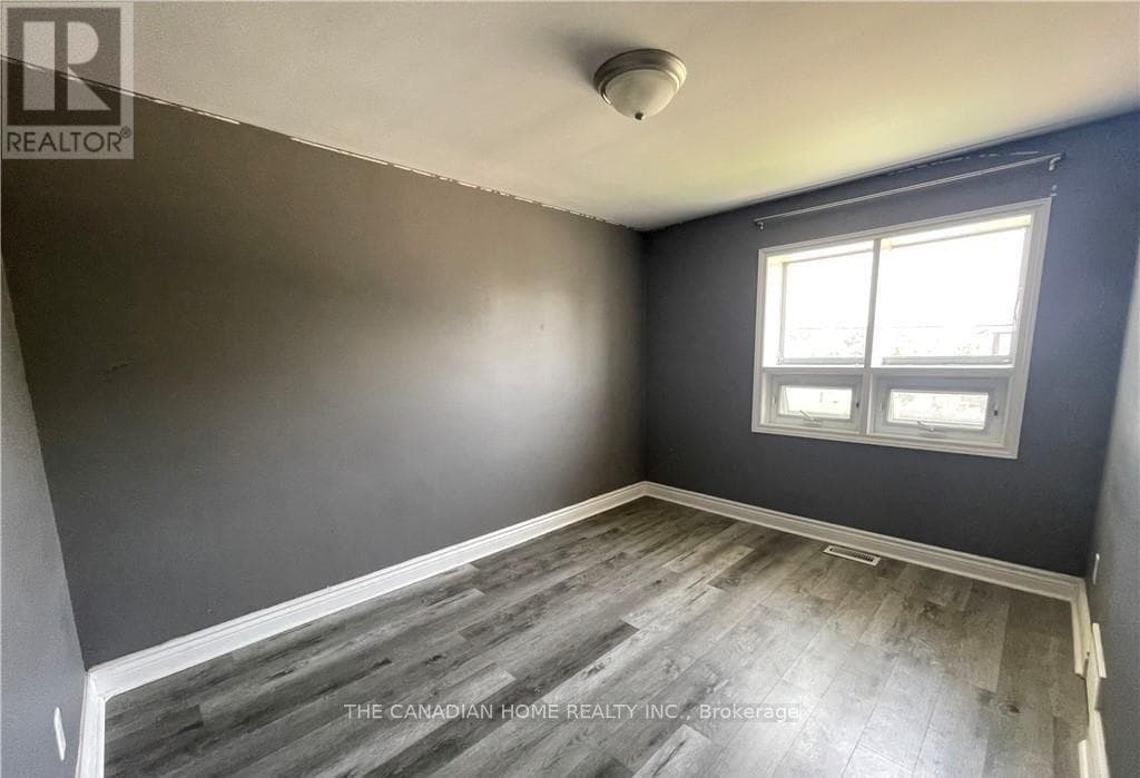 Single Family at 7265 Fern Ave Avenue, Niagara Falls (Oldfield), Ontario - Photo 6 - RE/MAX Garden City Realty