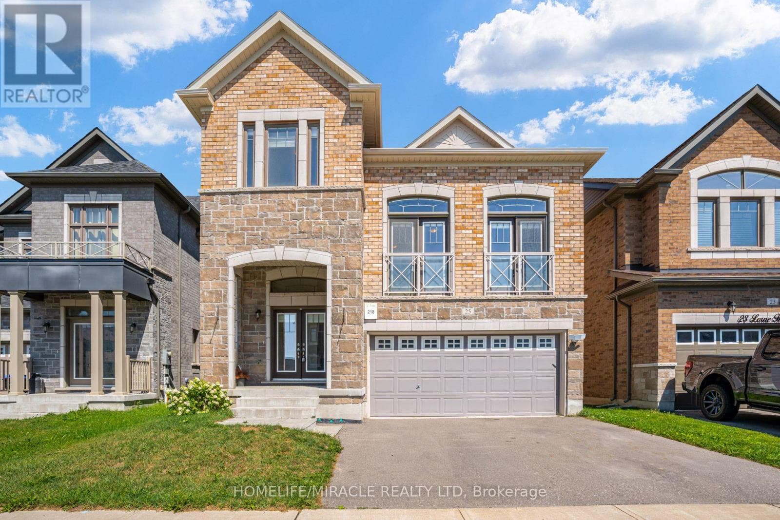 Single Family at 25 Lorne Thomas Place, New Tecumseth (Alliston), Ontario - Photo 2 - RE/MAX Garden City Realty