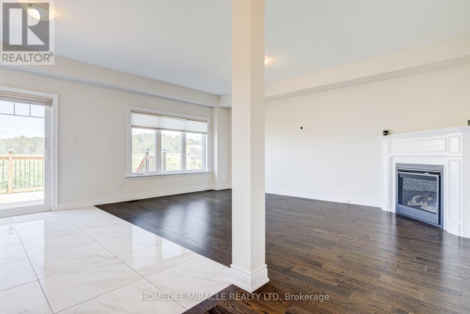 Single Family at 25 Lorne Thomas Place, New Tecumseth (Alliston), Ontario - Photo 5 - RE/MAX Garden City Realty