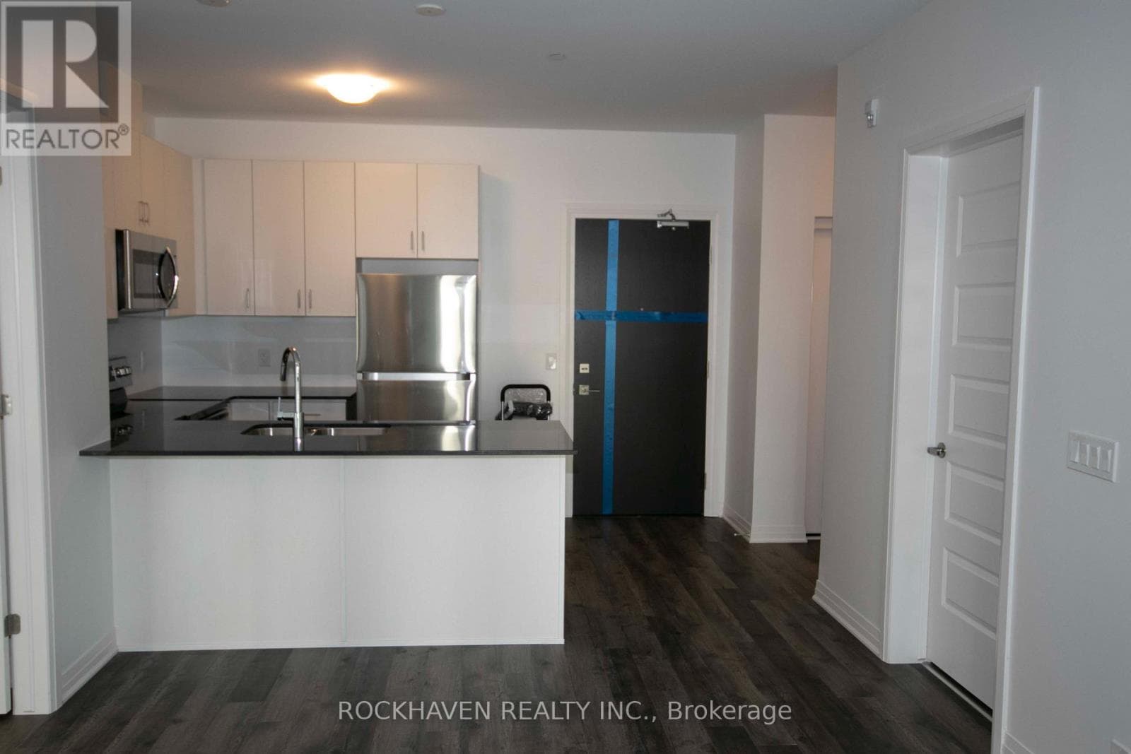 Single Family at 210- 102 Grovewood Common, Oakville (GO Glenorchy), Ontario - Photo 6 - RE/MAX Garden City Realty