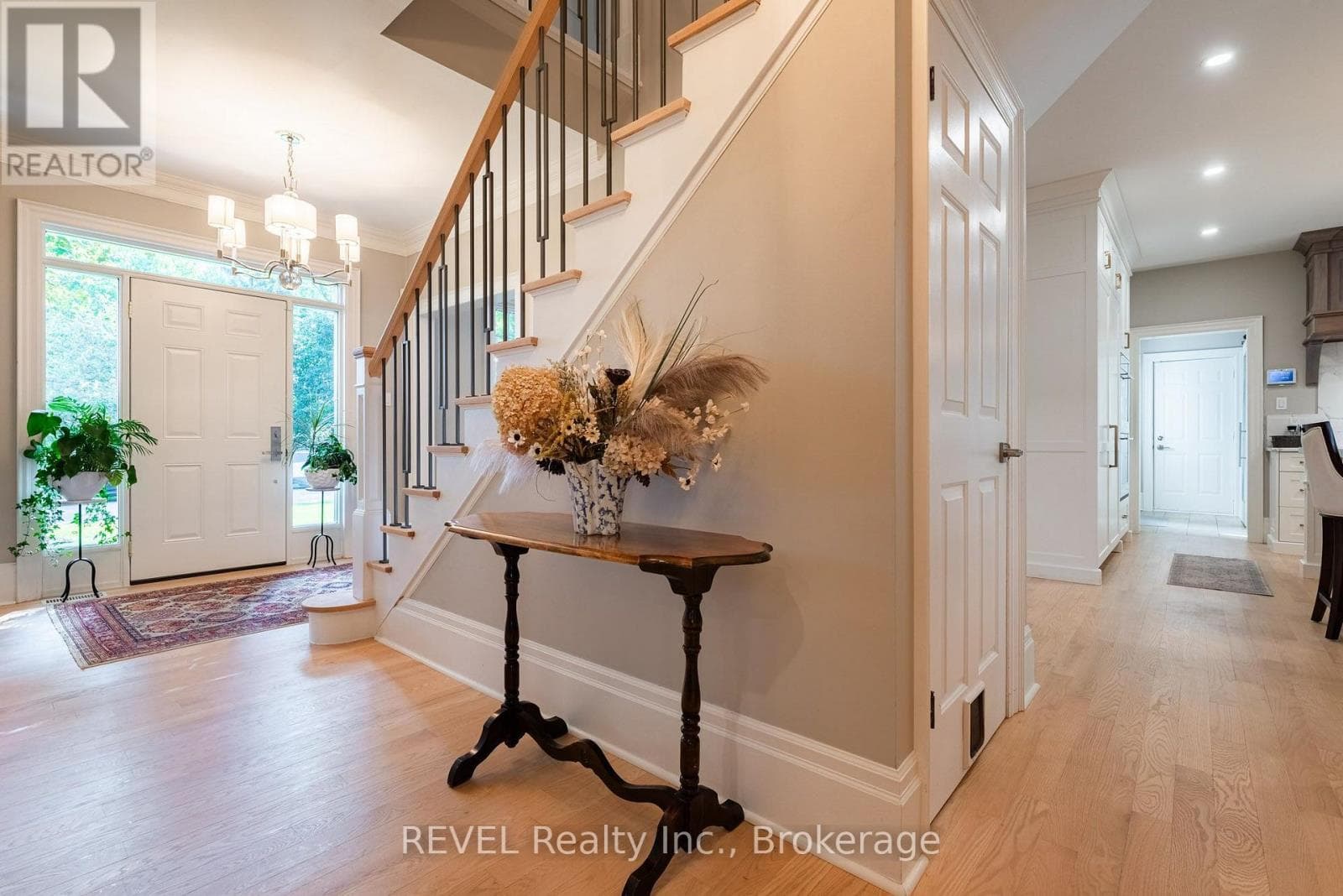Single Family at 34 Lorimer Street, Pelham (Fonthill), Ontario - Photo 5 - RE/MAX Garden City Realty