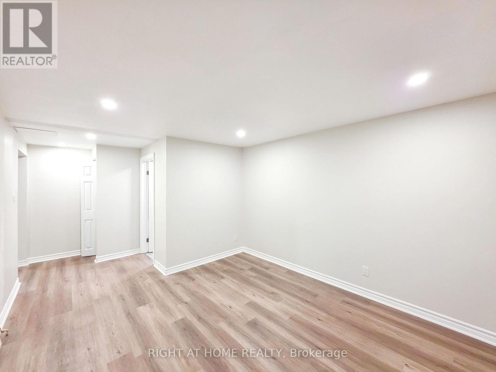 Single Family at Lower- 708 Carnegie Avenue, Oshawa (Centennial), Ontario - Photo 8 - RE/MAX Garden City Realty