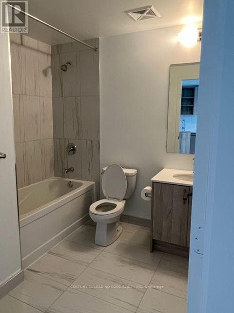 Single Family at 421- 50 GEORGE BUTCHART Drive, Toronto (Downsview-Roding-CFB), Ontario - Photo 6 - RE/MAX Garden City Realty