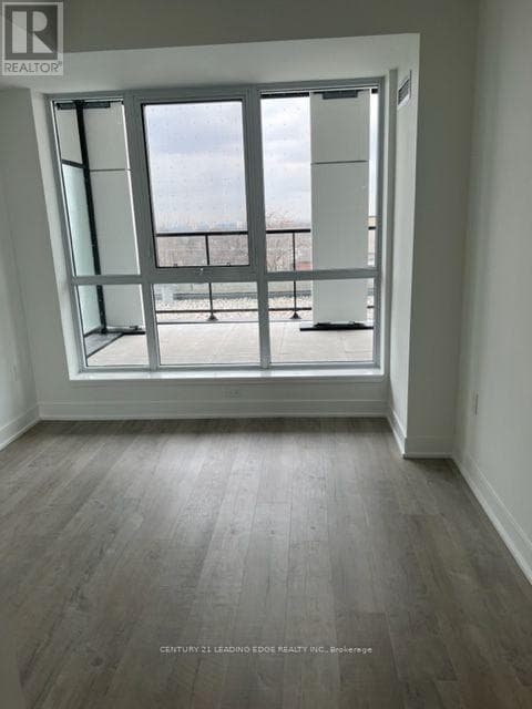 Single Family at 421- 50 GEORGE BUTCHART Drive, Toronto (Downsview-Roding-CFB), Ontario - Photo 7 - RE/MAX Garden City Realty