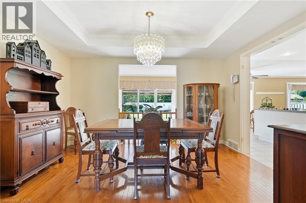 Single Family at 40 DALEMERE Crescent, St. Catharines, Ontario - Photo 6 - RE/MAX Garden City Realty