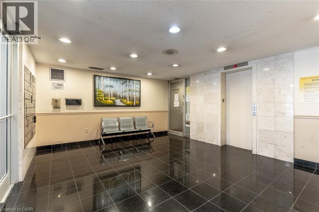 Single Family at 199- 165 CHEROKEE Boulevard, Toronto, Ontario - Photo 3 - RE/MAX Garden City Realty