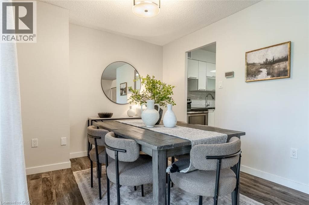 Single Family at 199- 165 CHEROKEE Boulevard, Toronto, Ontario - Photo 10 - RE/MAX Garden City Realty