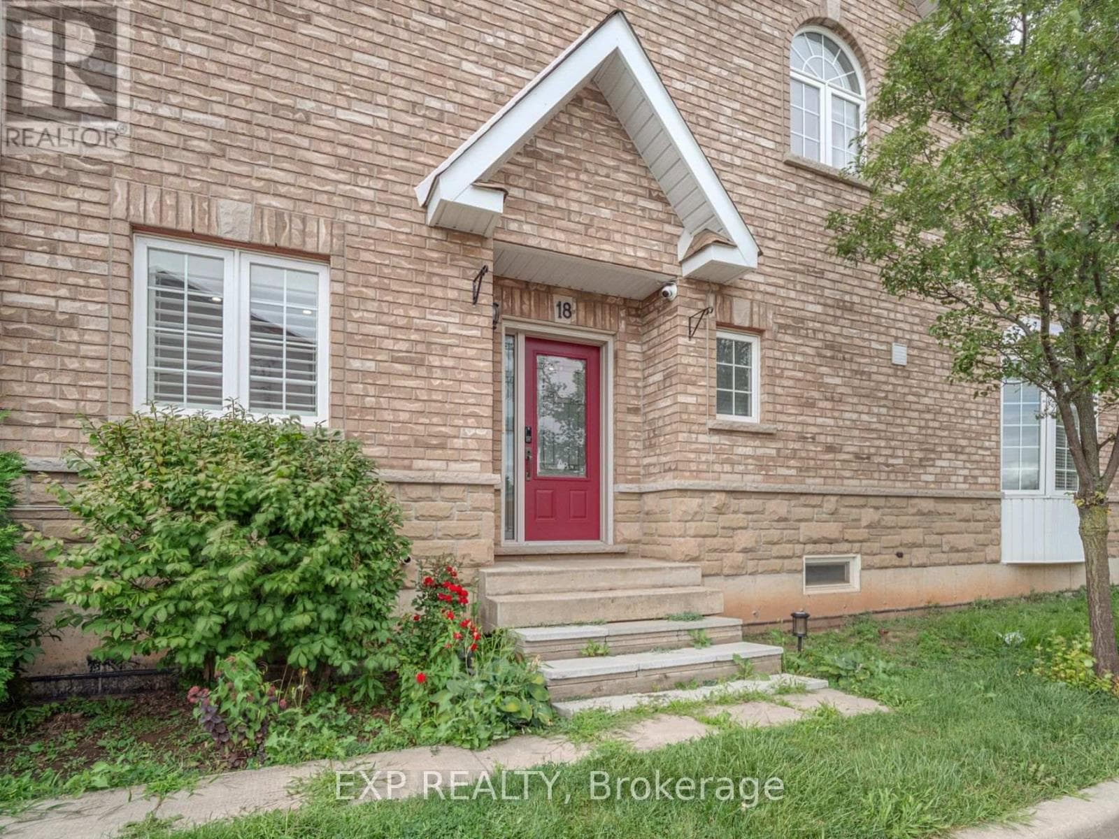 Single Family at 18- 257 Carla Avenue, Hamilton (Stoney Creek), Ontario - Photo 3 - RE/MAX Garden City Realty