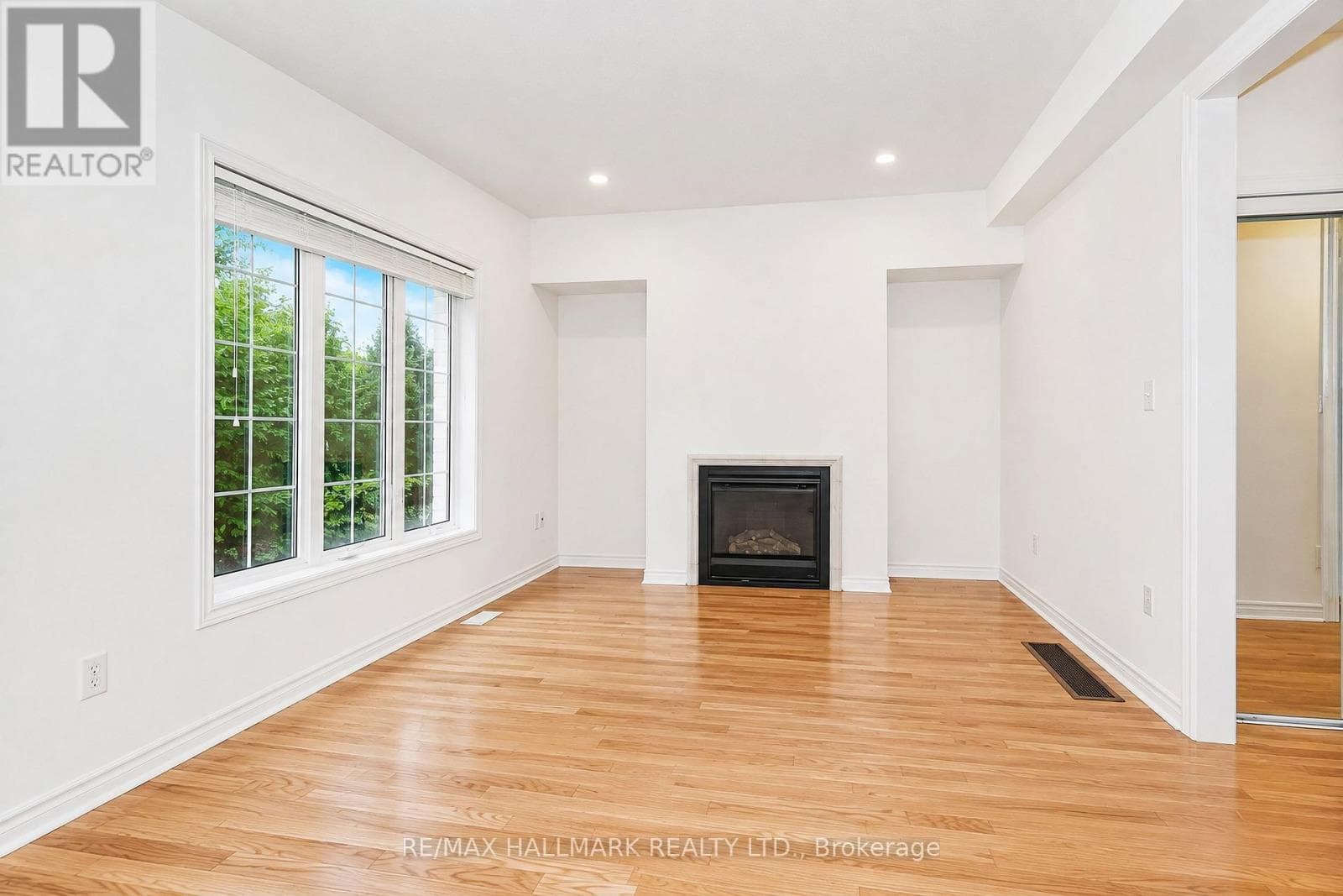 Single Family at 135 Maroon Drive, Richmond Hill (Oak Ridges Lake Wilcox), Ontario - Photo 10 - RE/MAX Garden City Realty