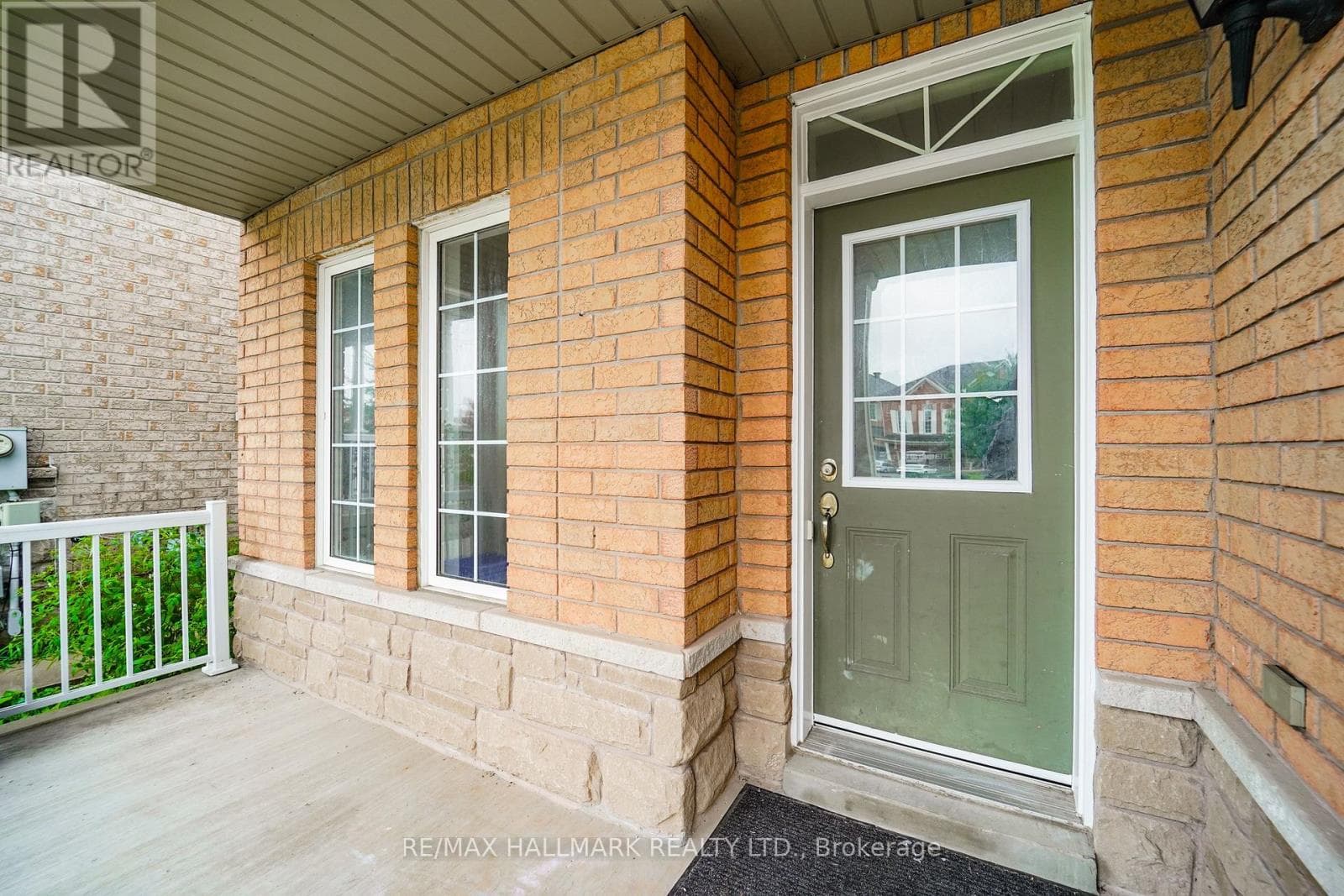 Single Family at 135 Maroon Drive, Richmond Hill (Oak Ridges Lake Wilcox), Ontario - Photo 4 - RE/MAX Garden City Realty