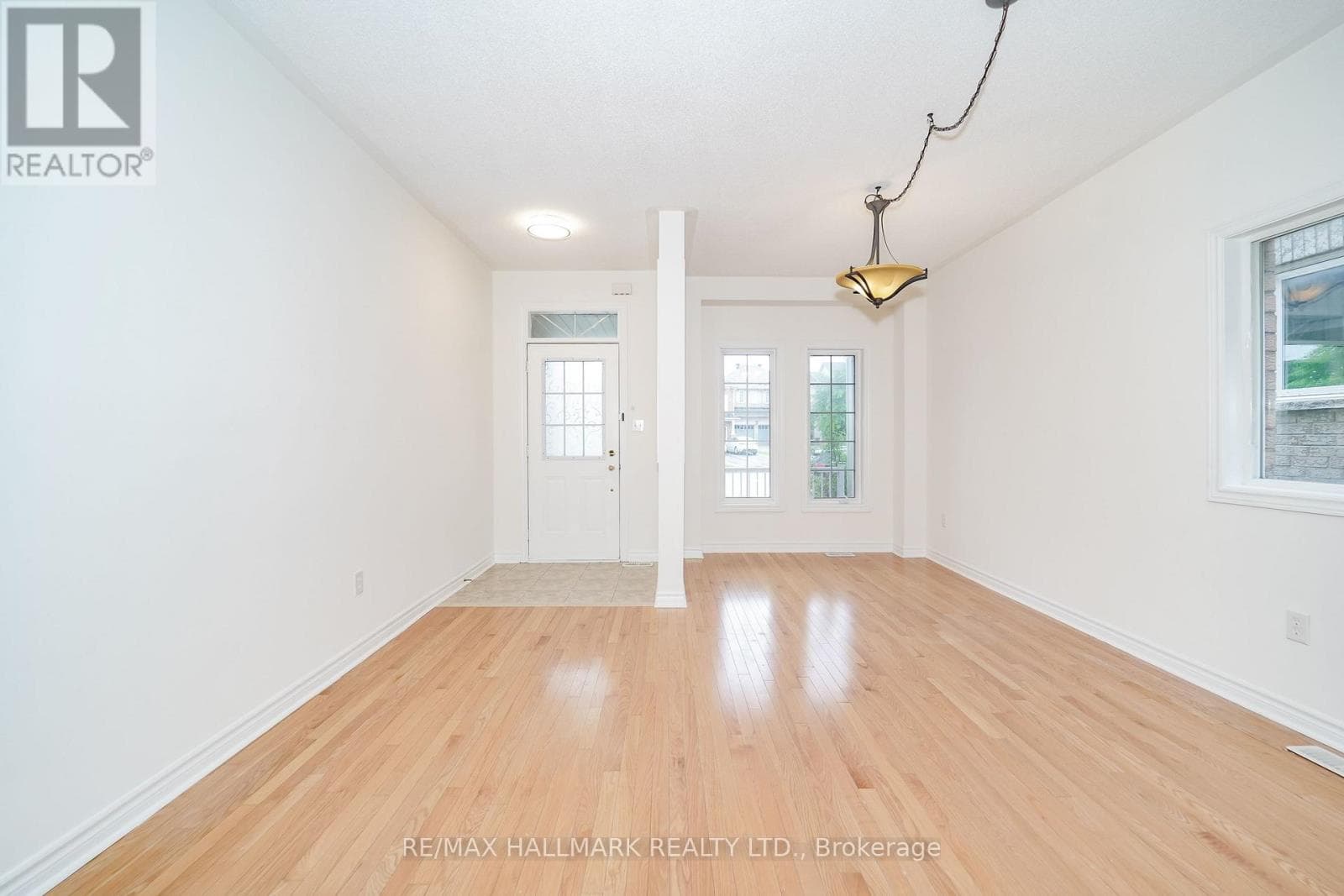 Single Family at 135 Maroon Drive, Richmond Hill (Oak Ridges Lake Wilcox), Ontario - Photo 6 - RE/MAX Garden City Realty