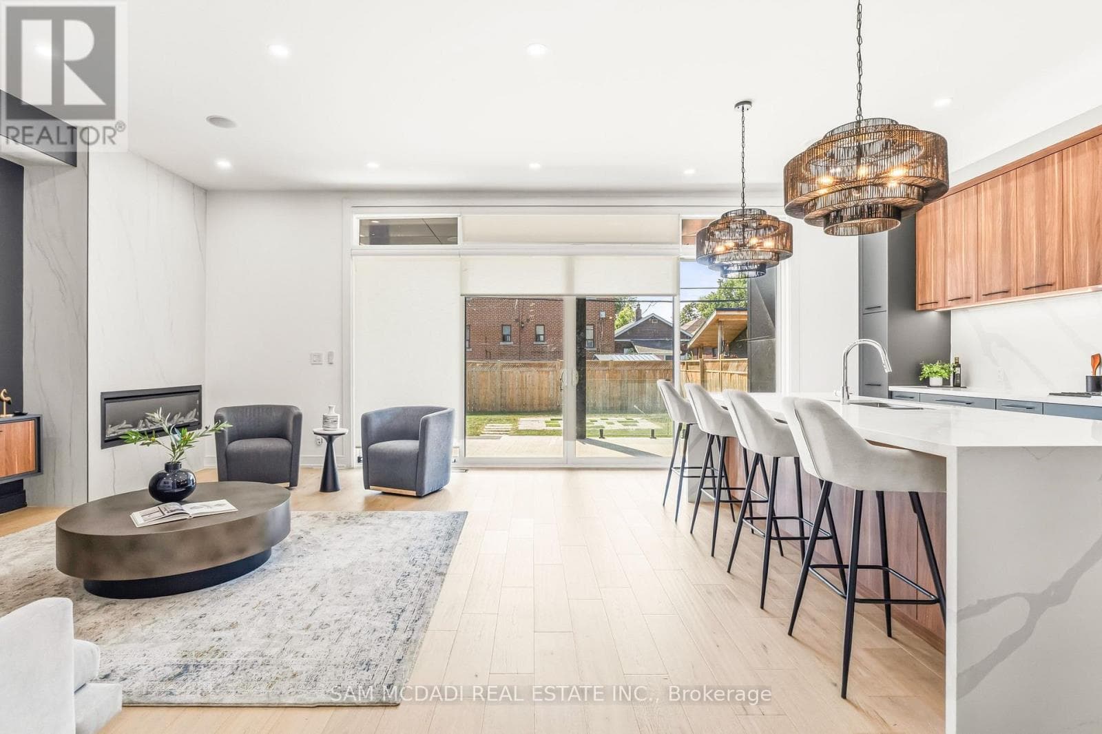 Single Family at 24 Twenty First Street, Toronto (New Toronto), Ontario - Photo 9 - RE/MAX Garden City Realty