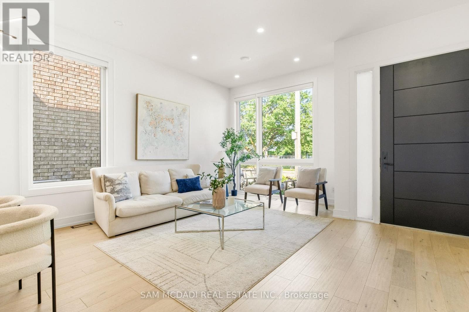 Single Family at 24 Twenty First Street, Toronto (New Toronto), Ontario - Photo 5 - RE/MAX Garden City Realty