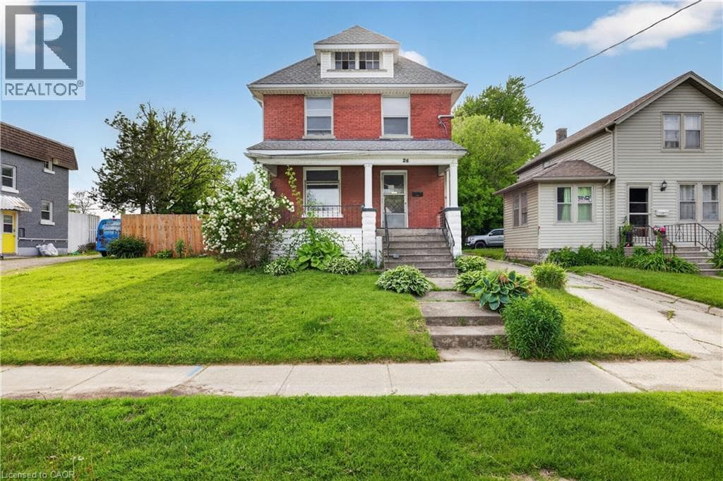 Single Family at 26 ARTHUR Avenue, St. Thomas, Ontario - Photo 2 - RE/MAX Garden City Realty