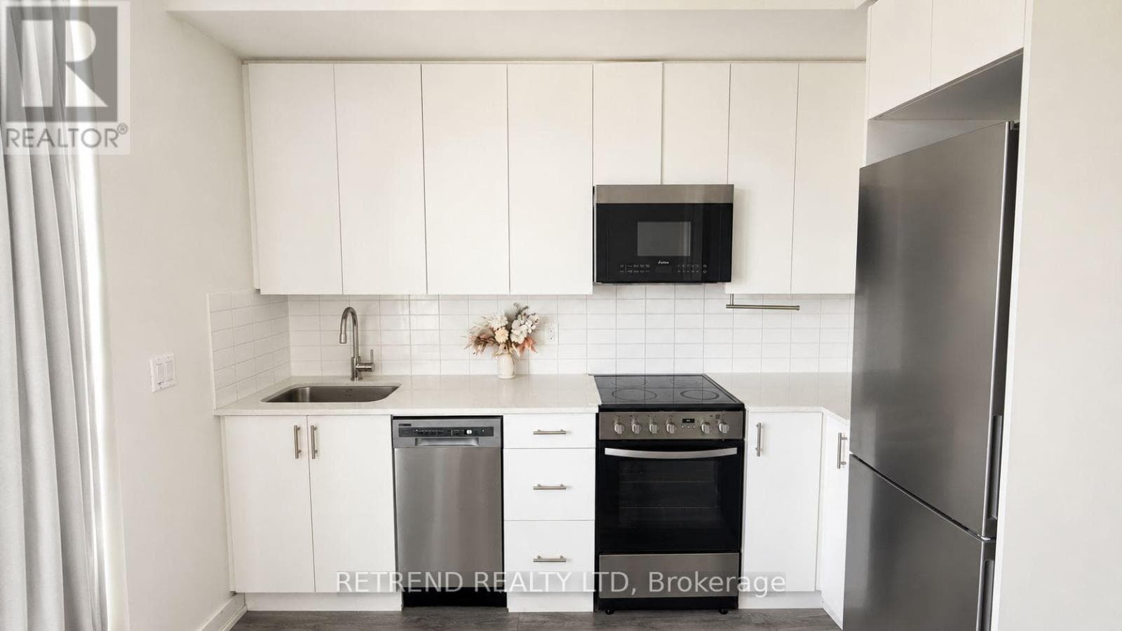 Single Family at 2703- 15 Ellerslie Avenue, Toronto (Willowdale West), Ontario - Photo 7 - RE/MAX Garden City Realty