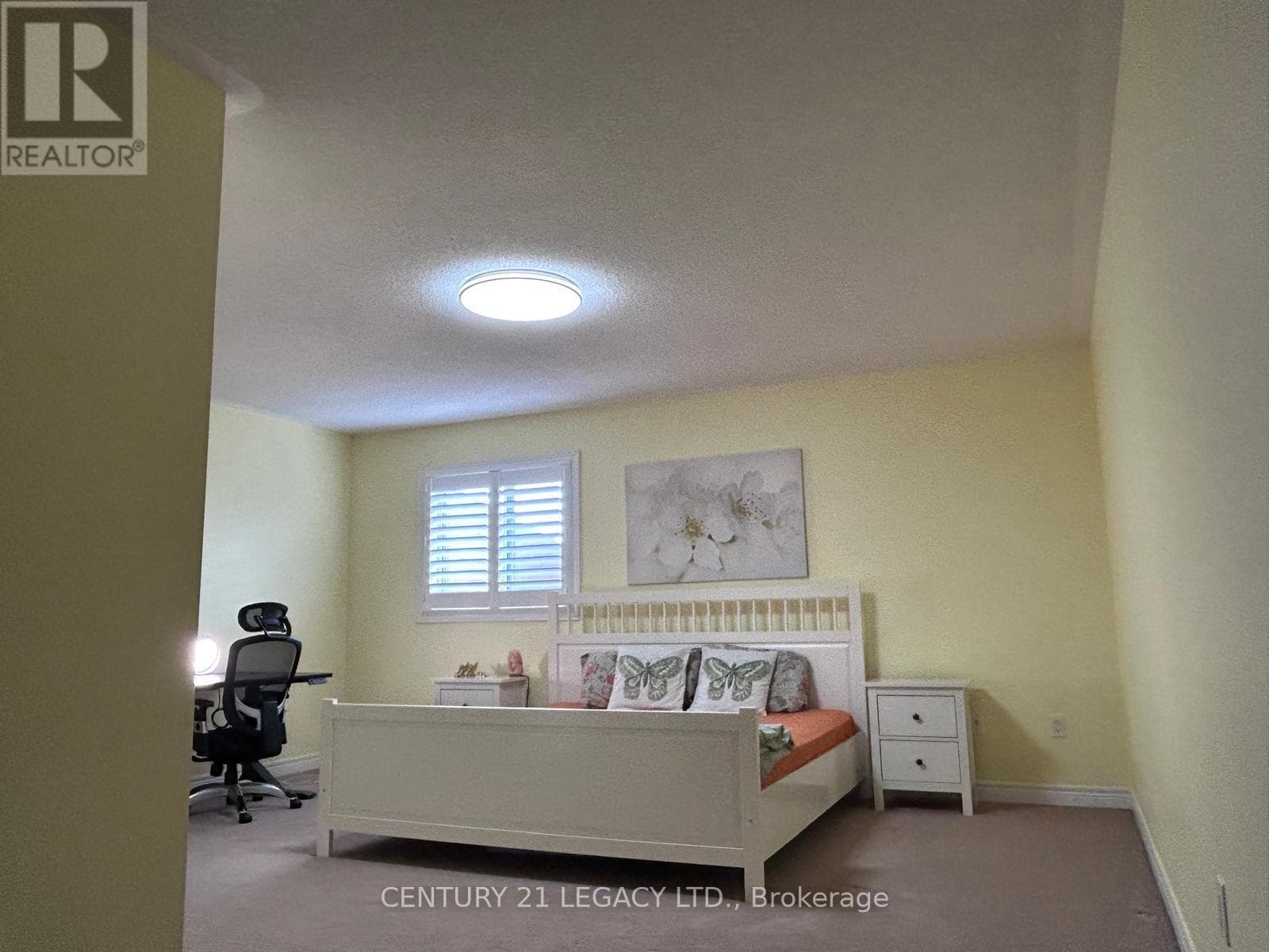 Single Family at 385 Comiskey Crescent, Mississauga (Meadowvale Village), Ontario - Photo 6 - RE/MAX Garden City Realty