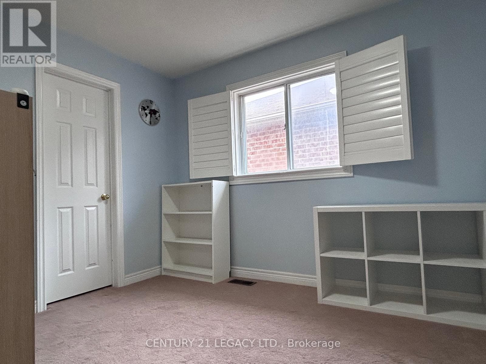 Single Family at 385 Comiskey Crescent, Mississauga (Meadowvale Village), Ontario - Photo 9 - RE/MAX Garden City Realty
