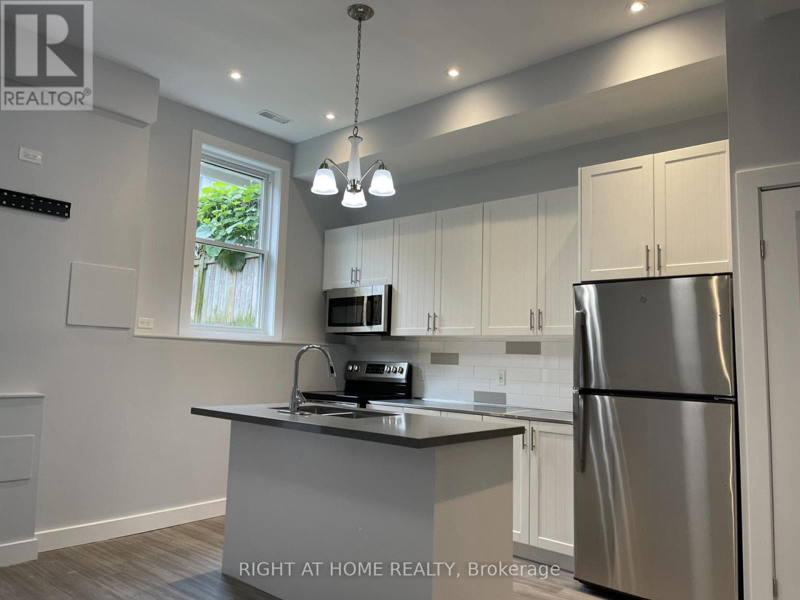 Single Family at 980 Ossington Avenue, Toronto (Dovercourt-Wallace Emerson-Junction), Ontario - Photo 9 - RE/MAX Garden City Realty