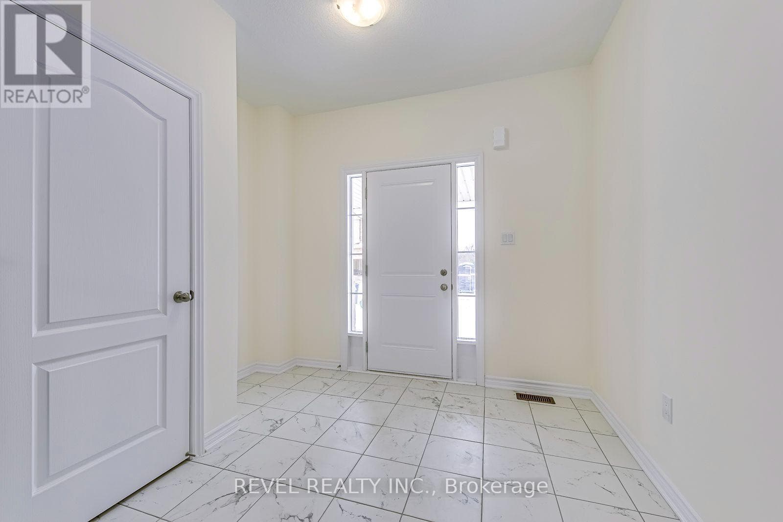 Single Family at 26 Hutchison Road, Guelph (Kortright East), Ontario - Photo 4 - RE/MAX Garden City Realty