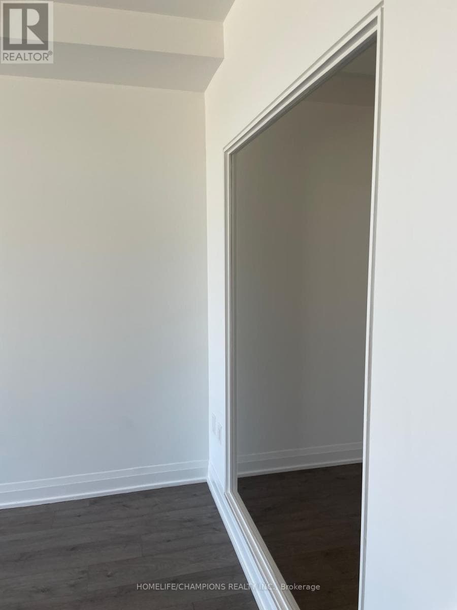 Single Family at 5- 60 George Butchart Drive, Toronto (Downsview-Roding-CFB), Ontario - Photo 10 - RE/MAX Garden City Realty