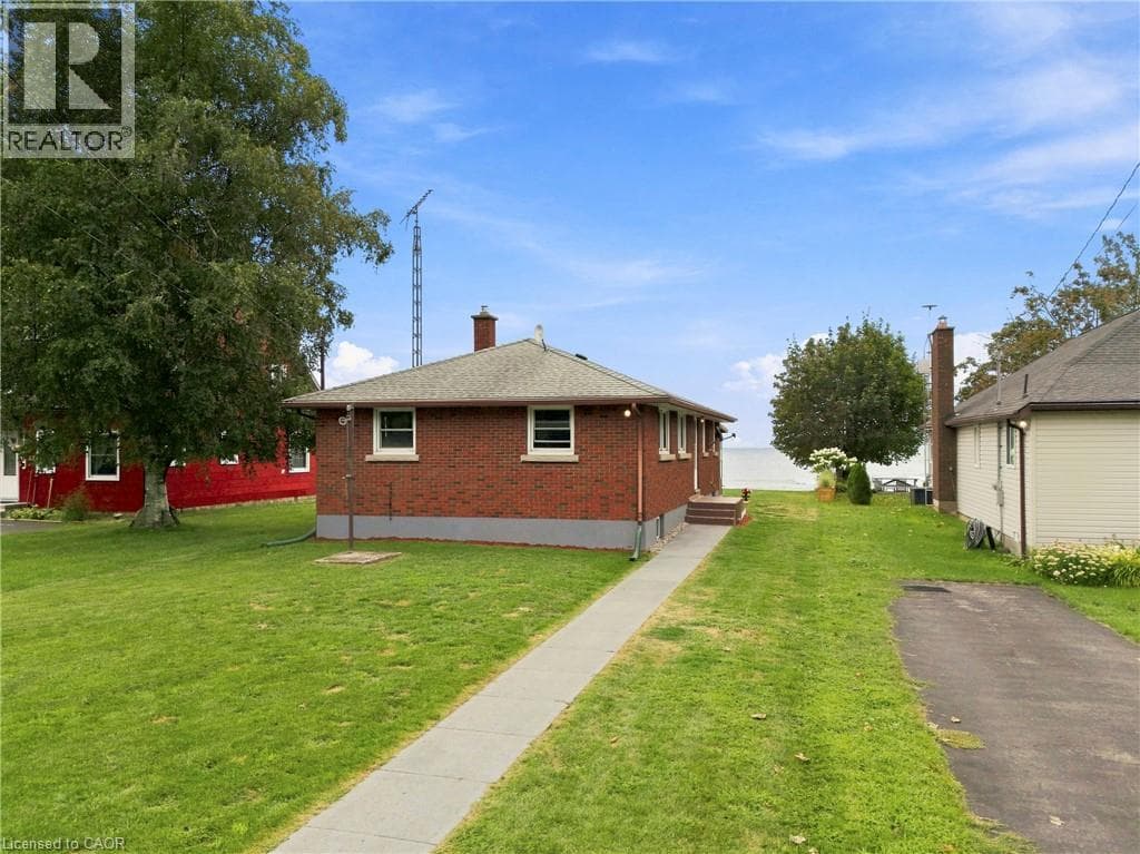 Single Family at 12041 AUGUSTINE Road, Wainfleet, Ontario - Photo 2 - RE/MAX Garden City Realty