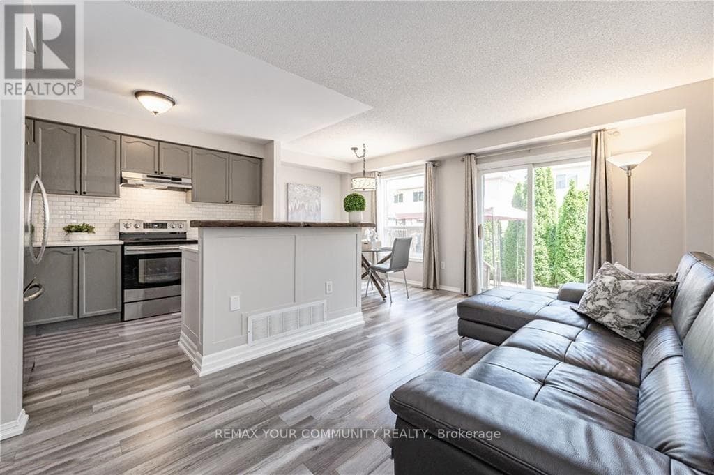 Single Family at 4412 Fairview Street, Burlington (Shoreacres), Ontario - Photo 6 - RE/MAX Garden City Realty