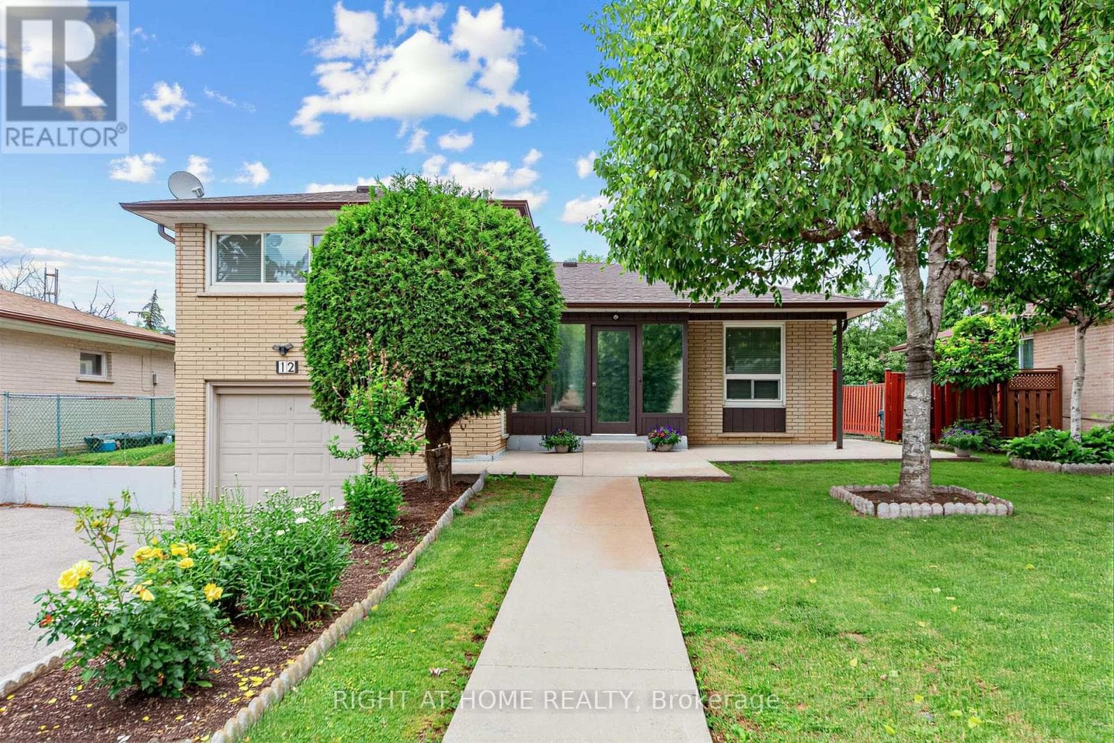 12 Candlewood Crescent