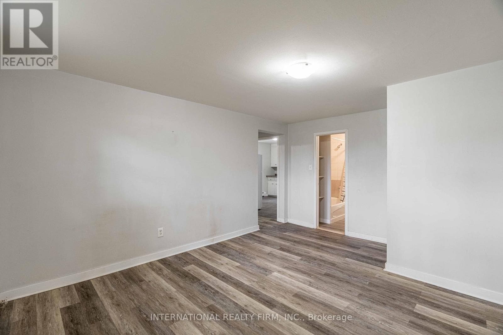 Multi-family at 75 King Edward Avenue, London South (South A), Ontario - Photo 2 - RE/MAX Garden City Realty