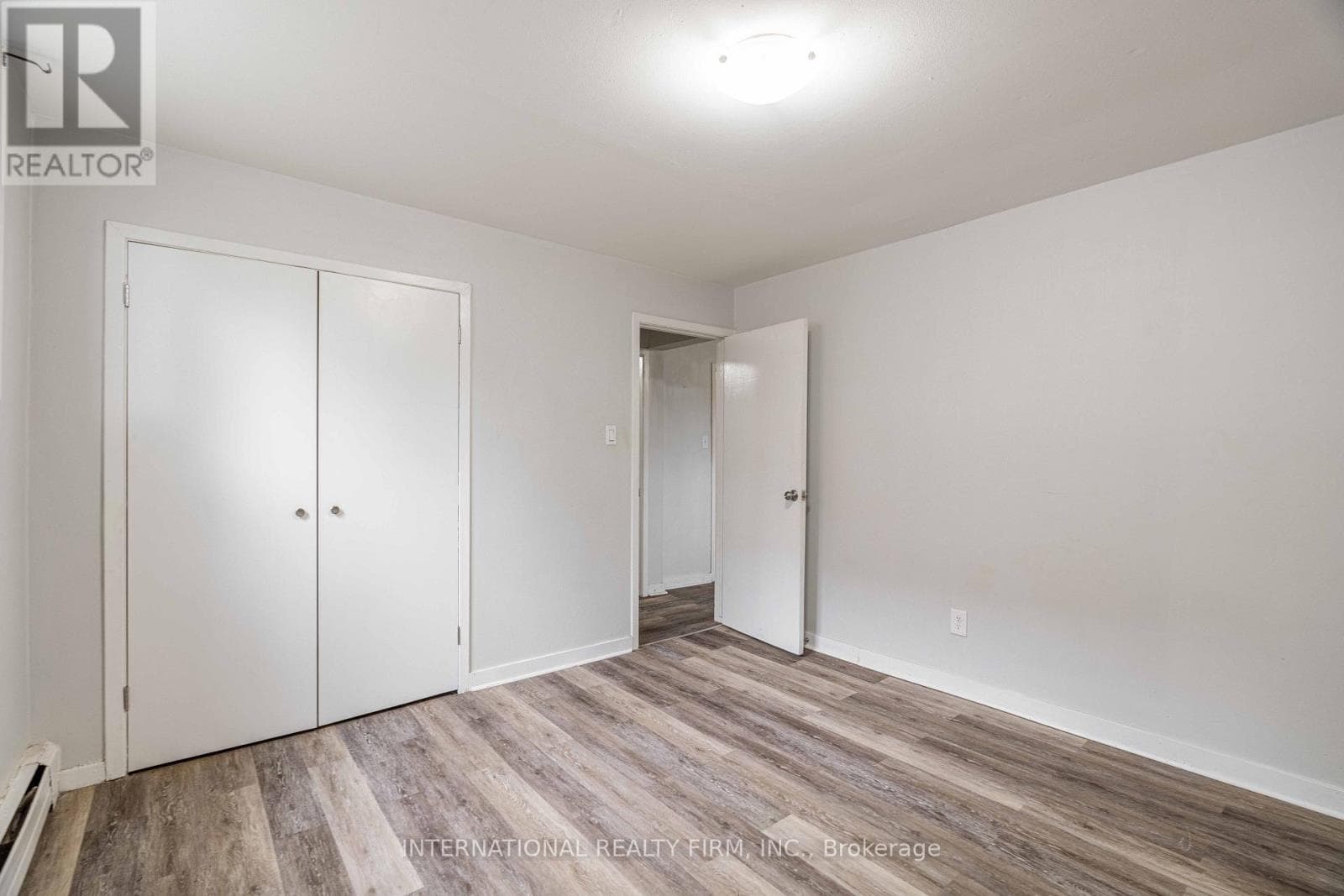 Multi-family at 75 King Edward Avenue, London South (South A), Ontario - Photo 8 - RE/MAX Garden City Realty